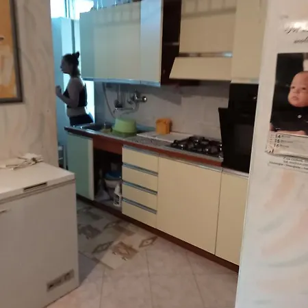 Alloggio إيفريا